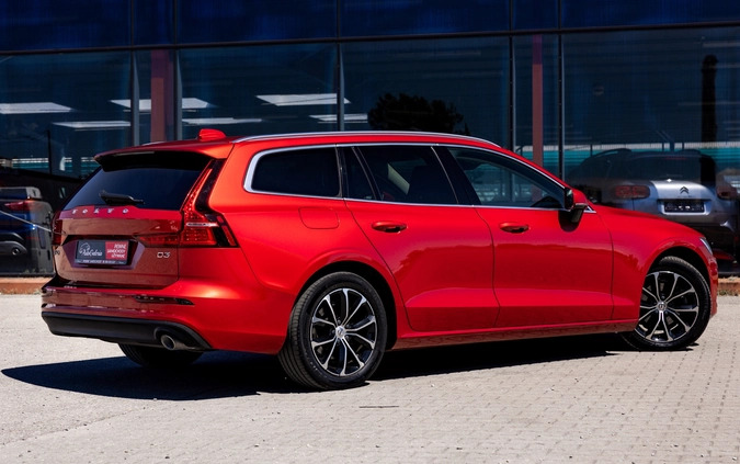 Volvo V60 cena 85900 przebieg: 156072, rok produkcji 2018 z Zbąszynek małe 781